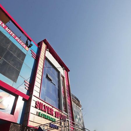 Oyo 38520 Hotel Silverspoon Roorkee Extérieur photo